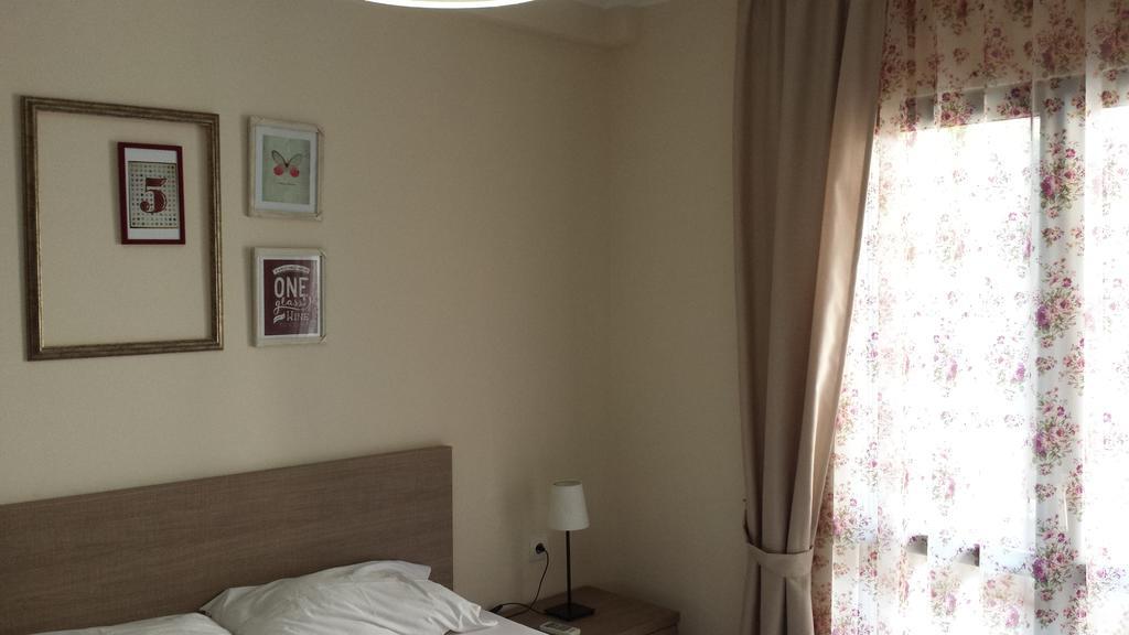 Apartments Fortunella Μπούντβα Δωμάτιο φωτογραφία