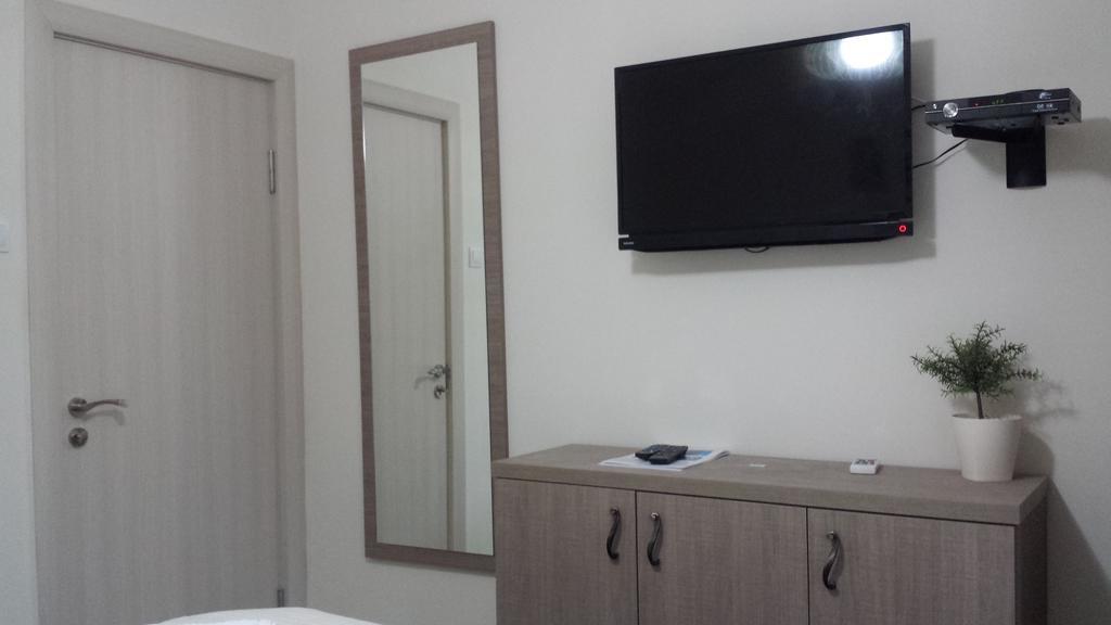 Apartments Fortunella Μπούντβα Δωμάτιο φωτογραφία